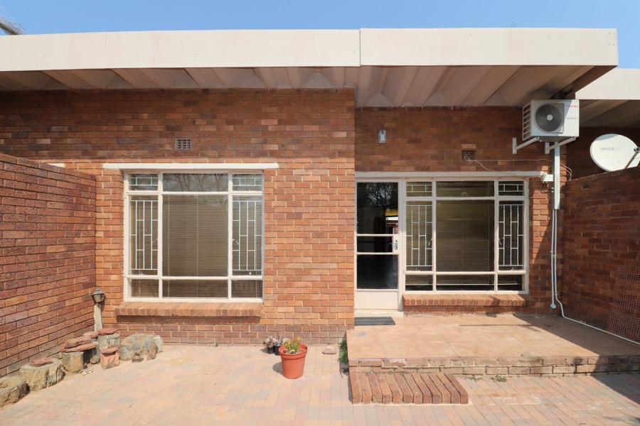 3 Bedroom Property for Sale in La Hoff North West